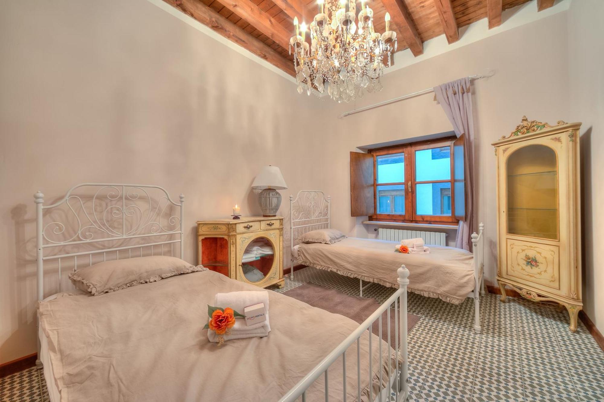 Laetitia Salo-Historic Center Near Lake - Happy Rentals Екстериор снимка