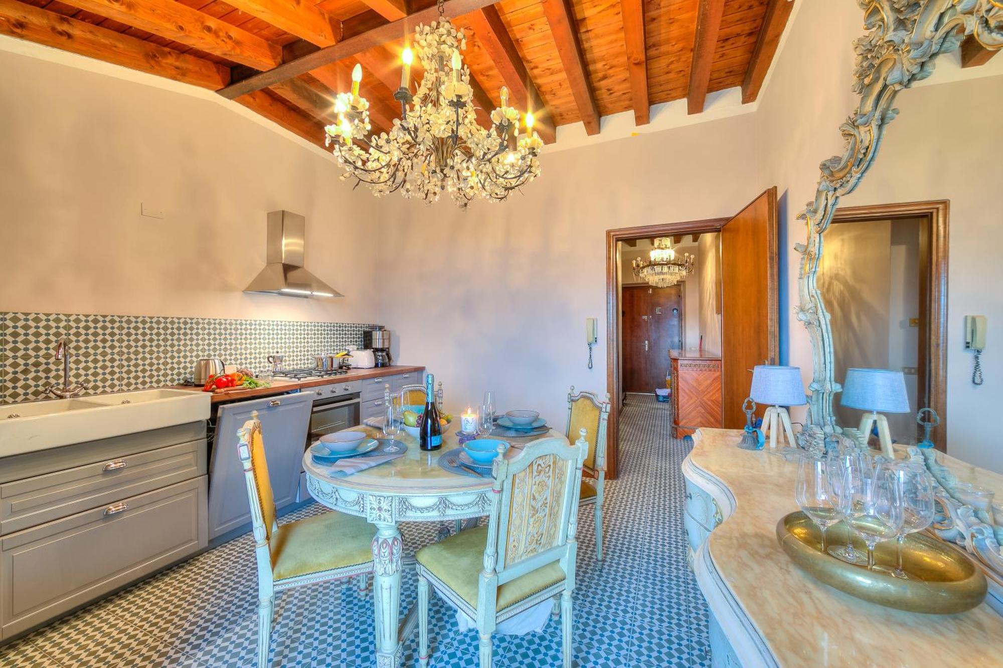 Laetitia Salo-Historic Center Near Lake - Happy Rentals Екстериор снимка